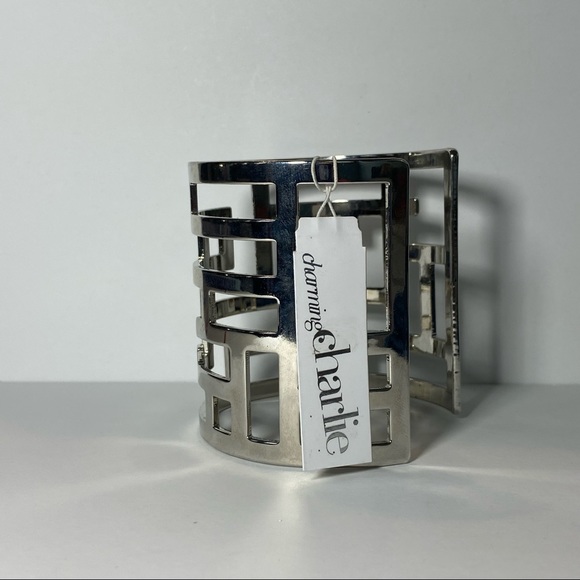 2/$25💛 NWT Wide Silver Contemporary Modern Geometric Openwork Cuff Brace… - Picture 3 of 6